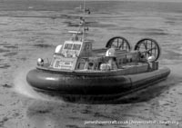 AP1-88 hovercraft with bare paint job for sales -   (submitted by The <a href='http://www.hovercraft-museum.org/' target='_blank'>Hovercraft Museum Trust</a>).